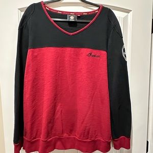 WOMEN’S INDIAN MOTORCYCLE BRAND V-NECK EMBROIDERED SWEATSHIRT.  SIZE X-LARGE.